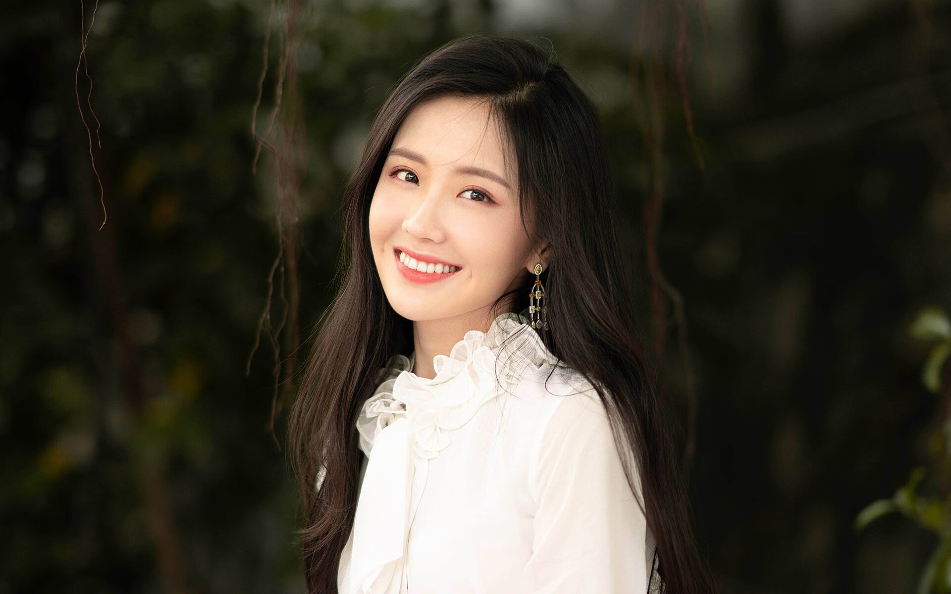 张雨霏蝶泳爆发力十足,张雨霏200蝶泳视频